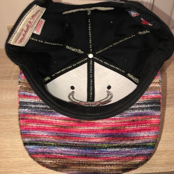 Mitchell&Ness Chicago Bulls Native Panel Snapback - Picture 3 of 3